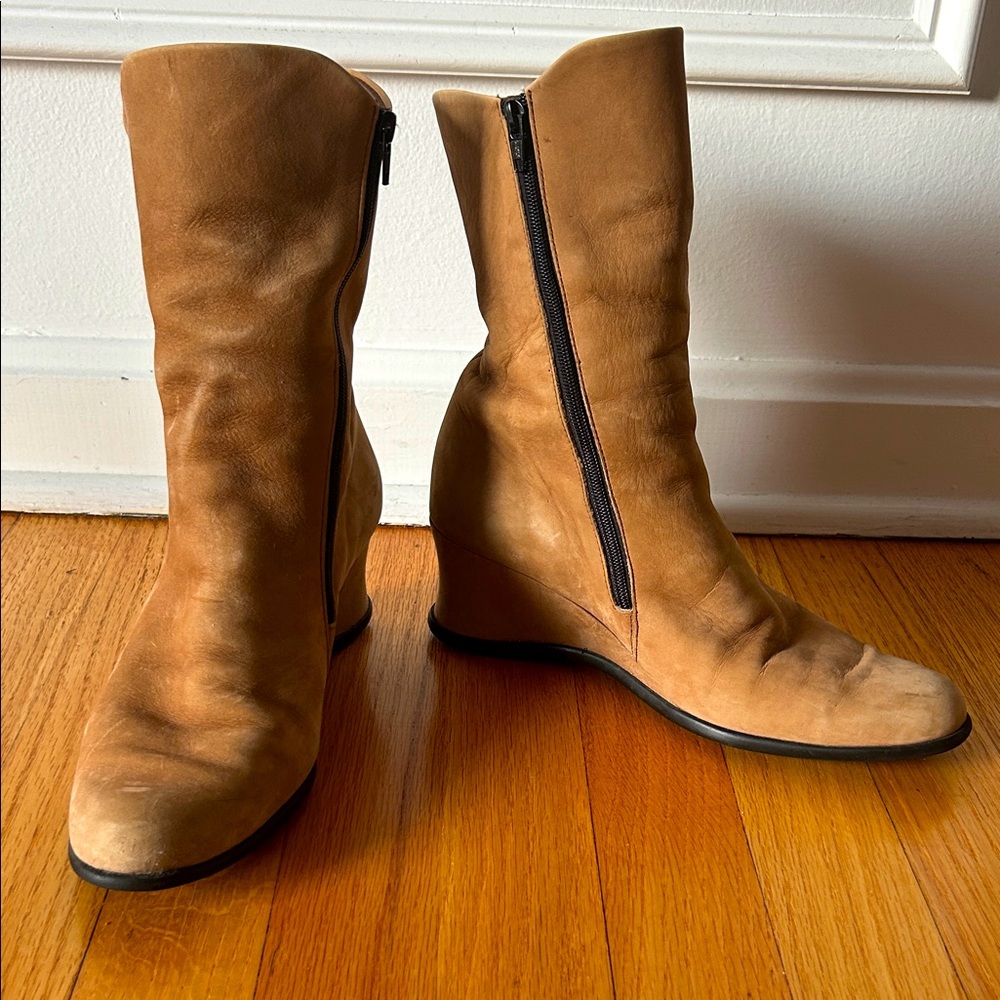 Achette Tan Suede Wedge Zip-Up Boots